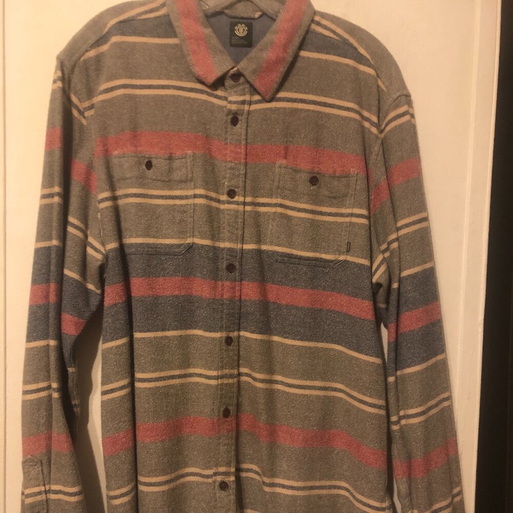 Element L/S button up in XL and Black/Grey/red and beige Stripes
